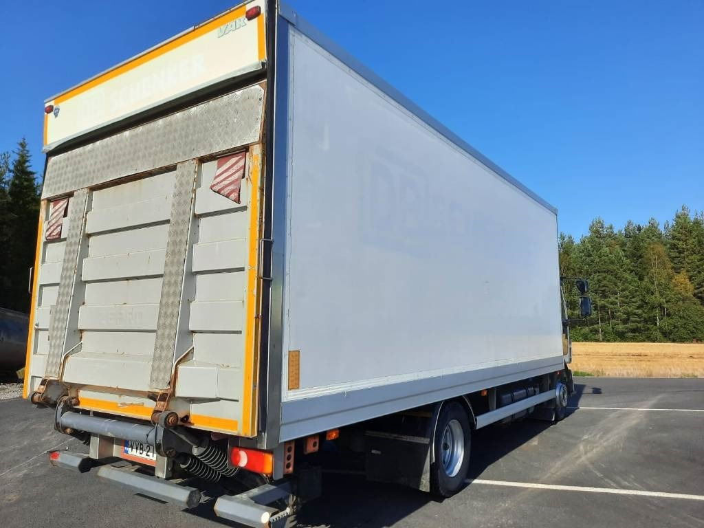 Volvo FL 240 - Грузовик с закрытым кузовом: фото 4 Volvo FL 240 - Грузовик с закрытым кузовом: фото 4