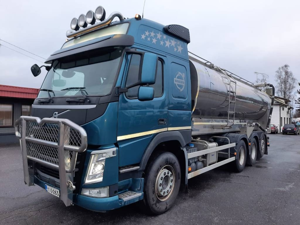 Volvo FM 13 - Грузовик-цистерна: фото 1 Volvo FM 13 - Грузовик-цистерна: фото 1