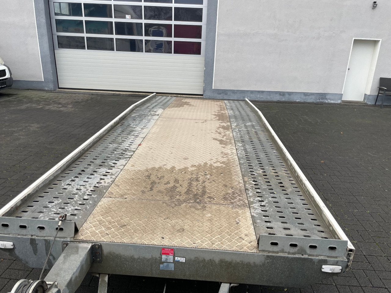 Blyss Jupiter Pro F 350, 550 X 210 cm. - Прицеп-автовоз: фото 4 Blyss Jupiter Pro F 350, 550 X 210 cm. - Прицеп-автовоз: фото 4