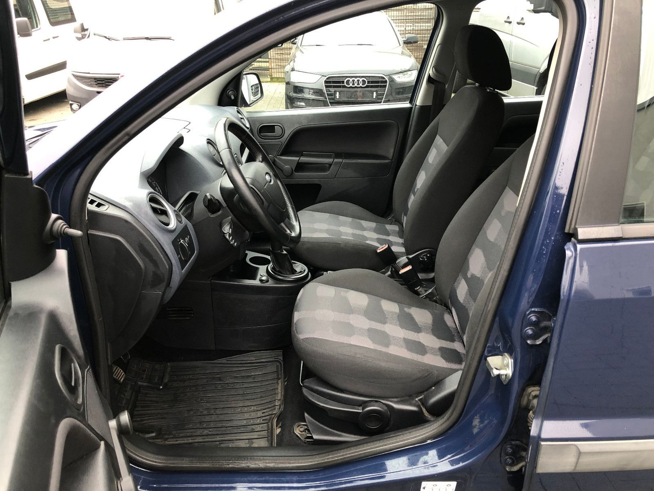 Легковой автомобиль Ford Fusion Viva 1.4i LPG Gasanlage, Klima: фото 9