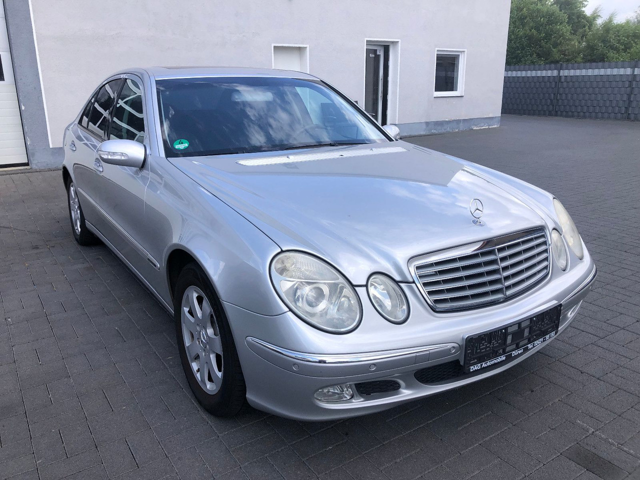 Седан Mercedes-Benz E 240 E -Klasse Lim. Elegance: фото 1