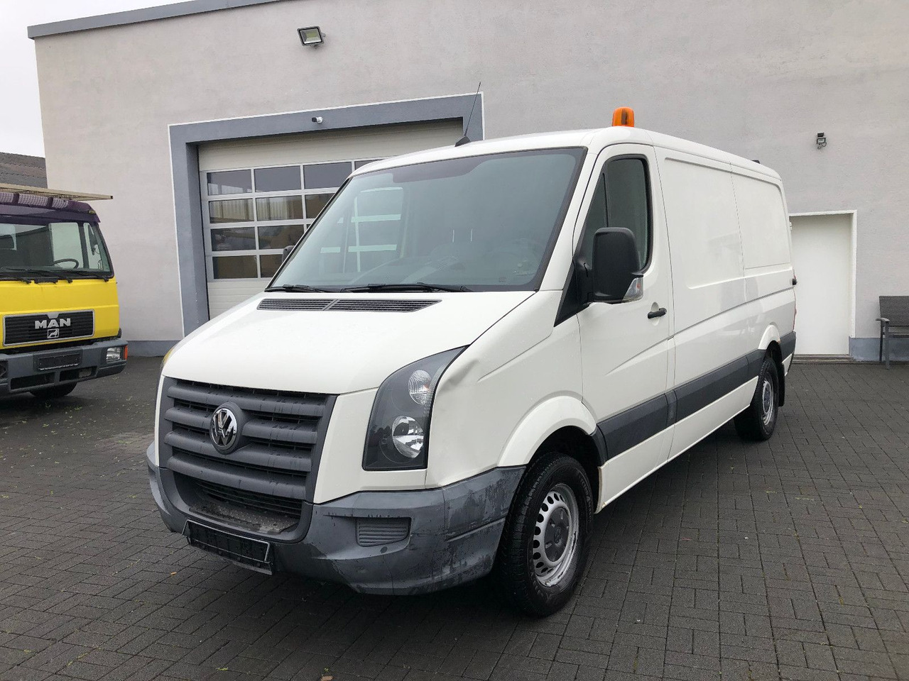 Volkswagen Crafter 2.5 TDI mittel L2H1 - Легковой фургон: фото 3 Volkswagen Crafter 2.5 TDI mittel L2H1 - Легковой фургон: фото 3