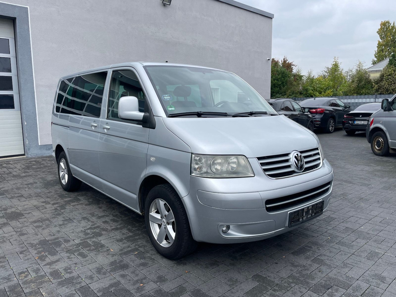 Volkswagen T5 2.5 TDi Caravelle 4Motion 8-Sitzer - Пассажирский фургон: фото 1 Volkswagen T5 2.5 TDi Caravelle 4Motion 8-Sitzer - Пассажирский фургон: фото 1