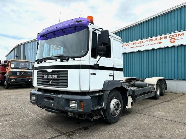 MAN 26.414 FNL-T (6-CILINDERHEADS) 6x4 CHASSIS (EURO 2 / ZF16 MANUAL GEARBOX / REDUCTION AXLES) - Грузовик-шасси: фото 1 MAN 26.414 FNL-T (6-CILINDERHEADS) 6x4 CHASSIS (EURO 2 / ZF16 MANUAL GEARBOX / REDUCTION AXLES) - Грузовик-шасси: фото 1