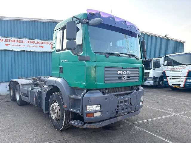 MAN TGA 26.360BB 6x4 FULL STEEL MULTILIFT HOOK-ARM (ZF16 MANUAL GEARBOX / FULL STEEL SUSPENSION / REDUCTION AXLES / AIRCONDITIONING) - Крюковой мультилифт: фото 2 MAN TGA 26.360BB 6x4 FULL STEEL MULTILIFT HOOK-ARM (ZF16 MANUAL GEARBOX / FULL STEEL SUSPENSION / REDUCTION AXLES / AIRCONDITIONING) - Крюковой мультилифт: фото 2