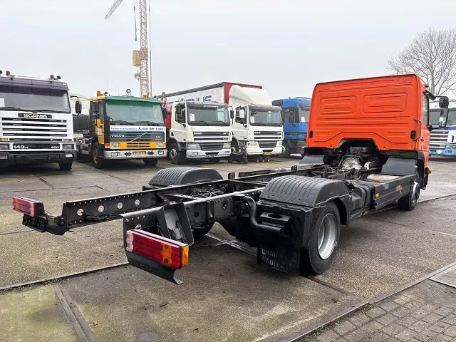 Mercedes-Benz Atego 823L DAY CAB (6-CILINDER) 4x2 CHASSIS (MANUAL GEARBOX / SPER DIFFERENTIAL / 6-CILINDER ENGINE) - Грузовик-шасси: фото 3 Mercedes-Benz Atego 823L DAY CAB (6-CILINDER) 4x2 CHASSIS (MANUAL GEARBOX / SPER DIFFERENTIAL / 6-CILINDER ENGINE) - Грузовик-шасси: фото 3