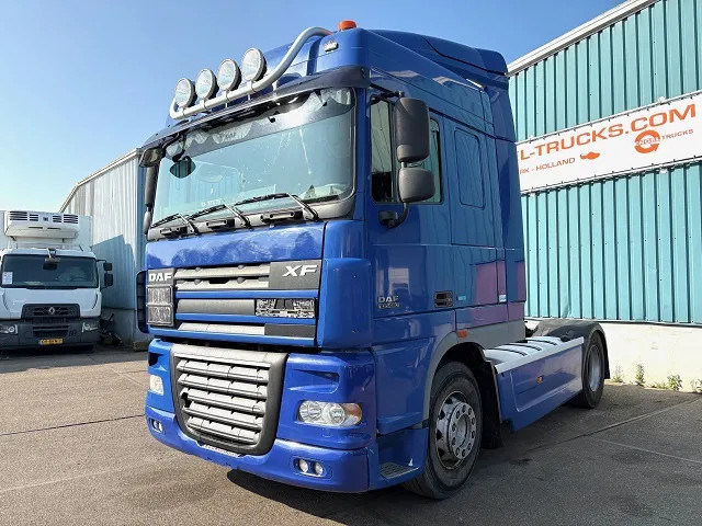 DAF XF 105.460 ATE SPACECAB (ZF16 MANUAL GEARBOX / HYDRAULIC KIT / P.T.O. / ADR-VLG / FULL SPOILERSET / FRIDGE) - Тягач: фото 1 DAF XF 105.460 ATE SPACECAB (ZF16 MANUAL GEARBOX / HYDRAULIC KIT / P.T.O. / ADR-VLG / FULL SPOILERSET / FRIDGE) - Тягач: фото 1