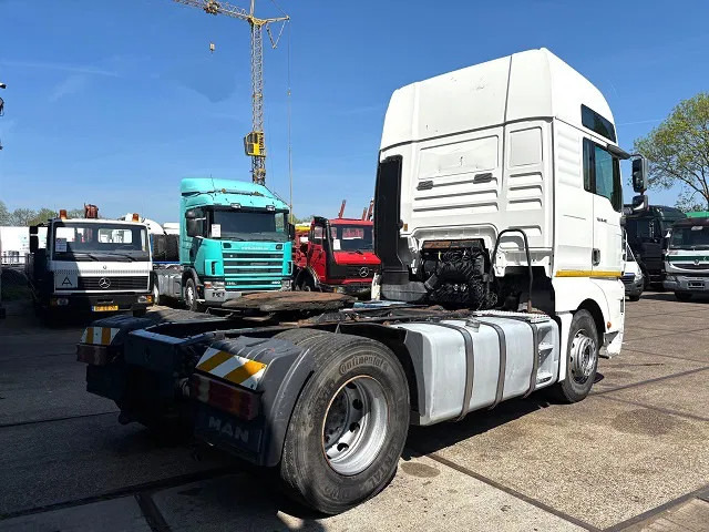 MAN TGA 18.410 FLS XXL (6-CILINDER HEADS / ZF16 MANUAL GEARBOX / ZF-INTARDER / HYDRAULIC KIT / P.T.O. / AIRCONDITIONING) - Тягач: фото 3 MAN TGA 18.410 FLS XXL (6-CILINDER HEADS / ZF16 MANUAL GEARBOX / ZF-INTARDER / HYDRAULIC KIT / P.T.O. / AIRCONDITIONING) - Тягач: фото 3