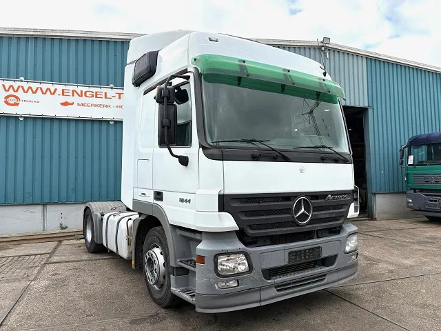 Mercedes-Benz Actros 1844 LS (MP2) (TELLIGENT AUTOMATIC / AIRCONDITIONING / 2x DIESELTANK / EURO 5) - Тягач: фото 2 Mercedes-Benz Actros 1844 LS (MP2) (TELLIGENT AUTOMATIC / AIRCONDITIONING / 2x DIESELTANK / EURO 5) - Тягач: фото 2