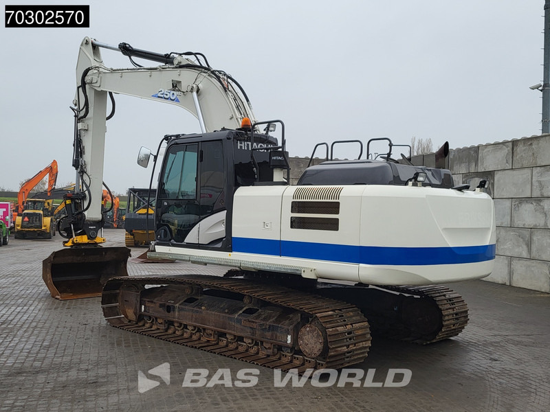 Hitachi ZX250 LC -6 Engcon - 2 Buckets - Гусеничный экскаватор: фото 3 Hitachi ZX250 LC -6 Engcon - 2 Buckets - Гусеничный экскаватор: фото 3