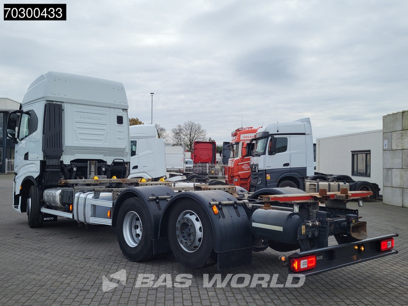 Iveco S-Way 510 6X2 Retarder Full Air Lift Axle BDF Euro 6 - Грузовик-контейнеровоз/ Сменный кузов: фото 2 Iveco S-Way 510 6X2 Retarder Full Air Lift Axle BDF Euro 6 - Грузовик-контейнеровоз/ Сменный кузов: фото 2