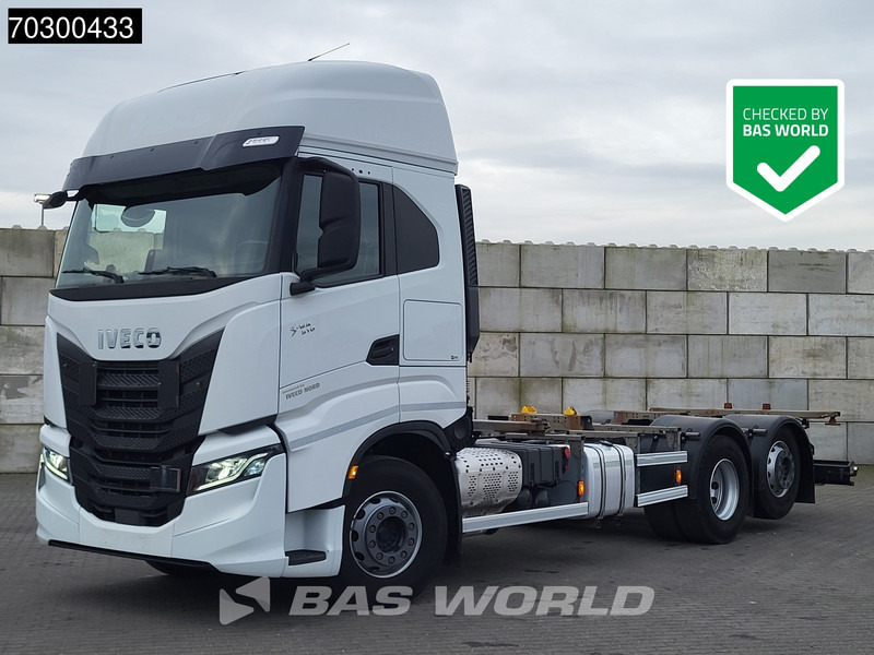 Iveco S-Way 510 6X2 Retarder Full Air Lift Axle BDF Euro 6 - Грузовик-контейнеровоз/ Сменный кузов: фото 1 Iveco S-Way 510 6X2 Retarder Full Air Lift Axle BDF Euro 6 - Грузовик-контейнеровоз/ Сменный кузов: фото 1