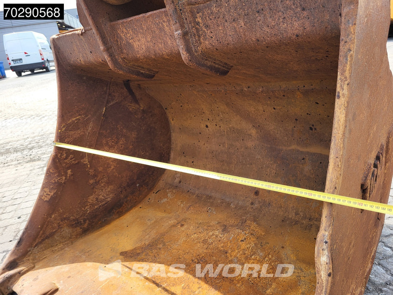 Гусеничный экскаватор Komatsu PC240 LC-10: фото 14