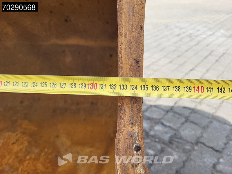Гусеничный экскаватор Komatsu PC240 LC-10: фото 16