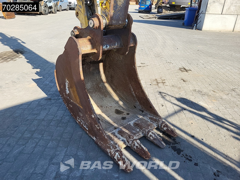 Колёсный экскаватор Komatsu PW148 -8: фото 14