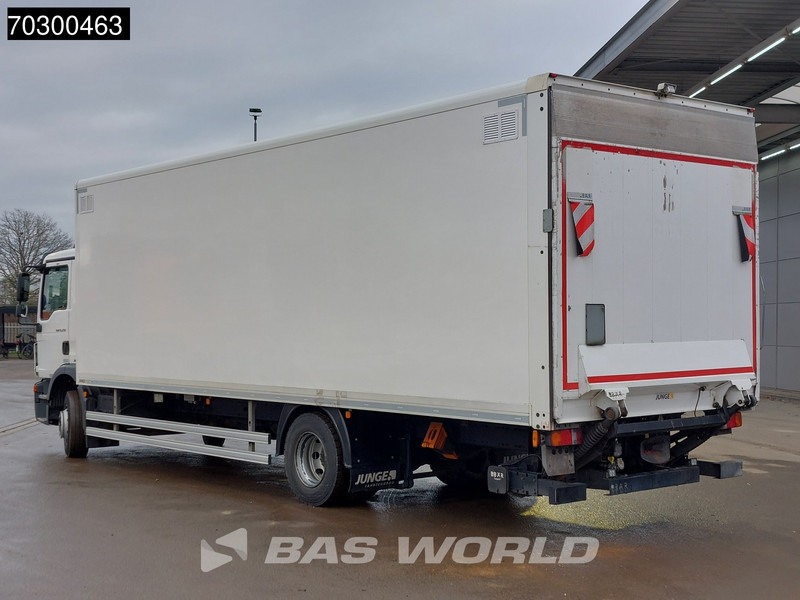 MAN TGM 15.250 4X2 15tonner Automatic Ladebordwand Euro 6 - Грузовик с закрытым кузовом: фото 2 MAN TGM 15.250 4X2 15tonner Automatic Ladebordwand Euro 6 - Грузовик с закрытым кузовом: фото 2