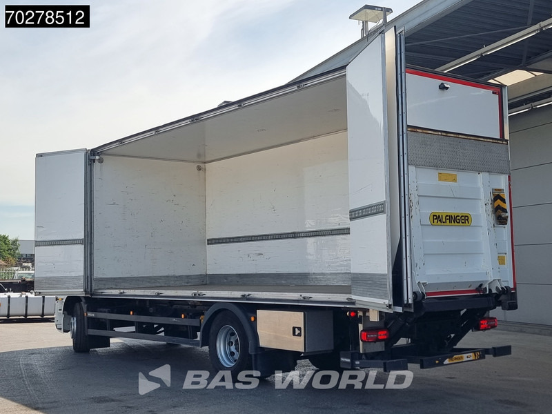MAN TGM 18.290 4X2 19tonner Automatic Ladebordwand LED Navi Euro 6 - Грузовик с закрытым кузовом: фото 3 MAN TGM 18.290 4X2 19tonner Automatic Ladebordwand LED Navi Euro 6 - Грузовик с закрытым кузовом: фото 3