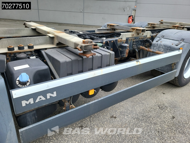 MAN TGS 26.320 6X2 BDF ADR Lift+lenkasche Automatic Euro 6 - Грузовик-контейнеровоз/ Сменный кузов: фото 2 MAN TGS 26.320 6X2 BDF ADR Lift+lenkasche Automatic Euro 6 - Грузовик-контейнеровоз/ Сменный кузов: фото 2