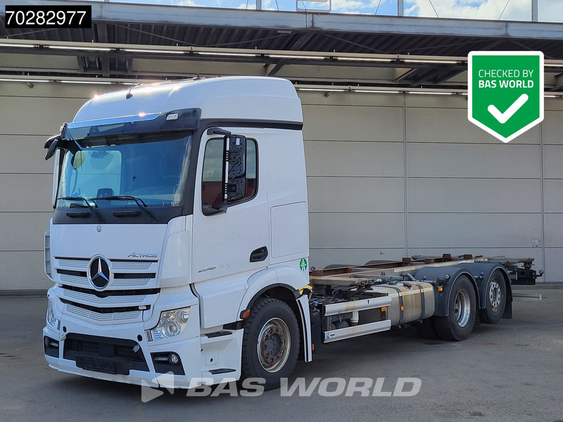 Mercedes-Benz Actros 2548 Actros 6X2 BROKEN ENGINE Lift-Axle Xenon Automatic Euro 6 - Грузовик-контейнеровоз/ Сменный кузов: фото 1 Mercedes-Benz Actros 2548 Actros 6X2 BROKEN ENGINE Lift-Axle Xenon Automatic Euro 6 - Грузовик-контейнеровоз/ Сменный кузов: фото 1
