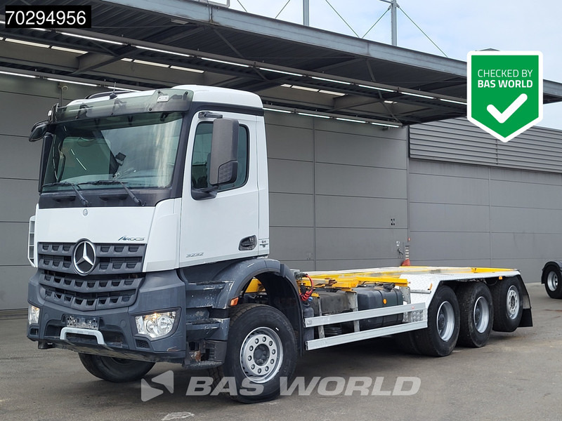 Mercedes-Benz Arocs 3232 Arocs 8X4 LOW Mileage! BDF Big-Axle Lift+Steering-Axle Euro 6 - Грузовик-контейнеровоз/ Сменный кузов: фото 1 Mercedes-Benz Arocs 3232 Arocs 8X4 LOW Mileage! BDF Big-Axle Lift+Steering-Axle Euro 6 - Грузовик-контейнеровоз/ Сменный кузов: фото 1
