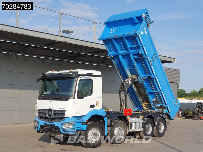 Mercedes-Benz Arocs 3243 8X4 14m3 2-side tipper Big-Axle Steelsuspension Navi Euro 6 - Самосвал: фото 3 Mercedes-Benz Arocs 3243 8X4 14m3 2-side tipper Big-Axle Steelsuspension Navi Euro 6 - Самосвал: фото 3