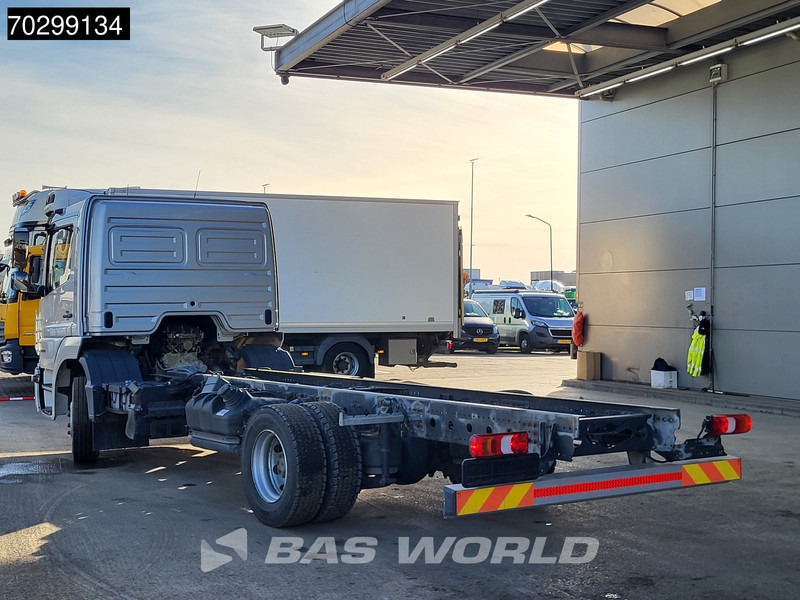 Mercedes-Benz Atego 1224 Atego 4X2 12tons chassis LOW Mileage! Automatic Airco Euro 6 - Грузовик-шасси: фото 2 Mercedes-Benz Atego 1224 Atego 4X2 12tons chassis LOW Mileage! Automatic Airco Euro 6 - Грузовик-шасси: фото 2