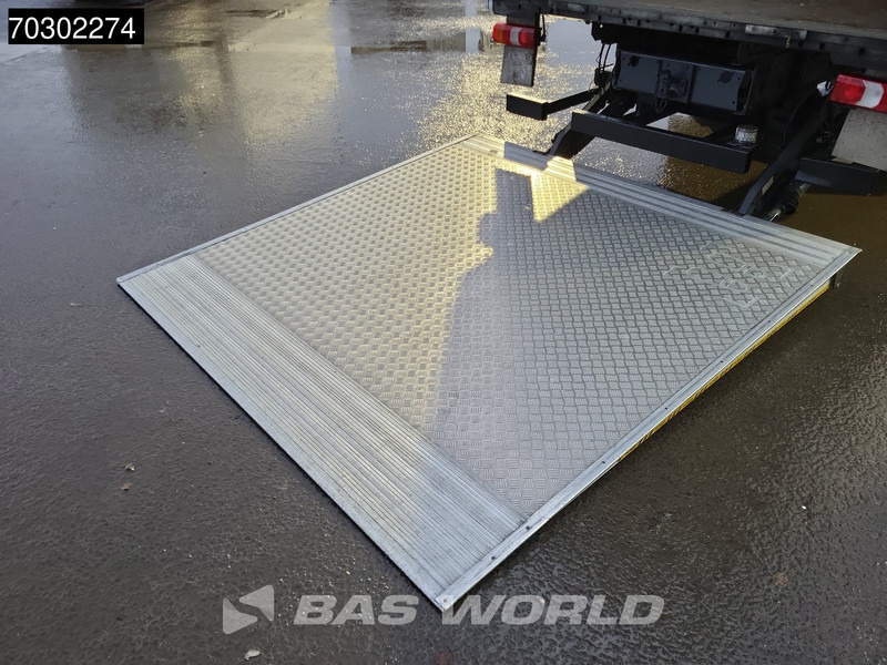 Грузовик с закрытым кузовом Mercedes-Benz Atego 1224 Atego 4X2 6-Cylinder 12t Automatic Tail Gate Euro 6: фото 20