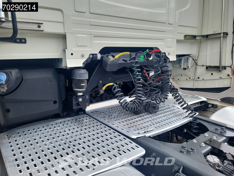 Тягач DAF XG+ 530 4X2 Retarder 2x Tanks Standklima Leather Alcoa's: фото 8