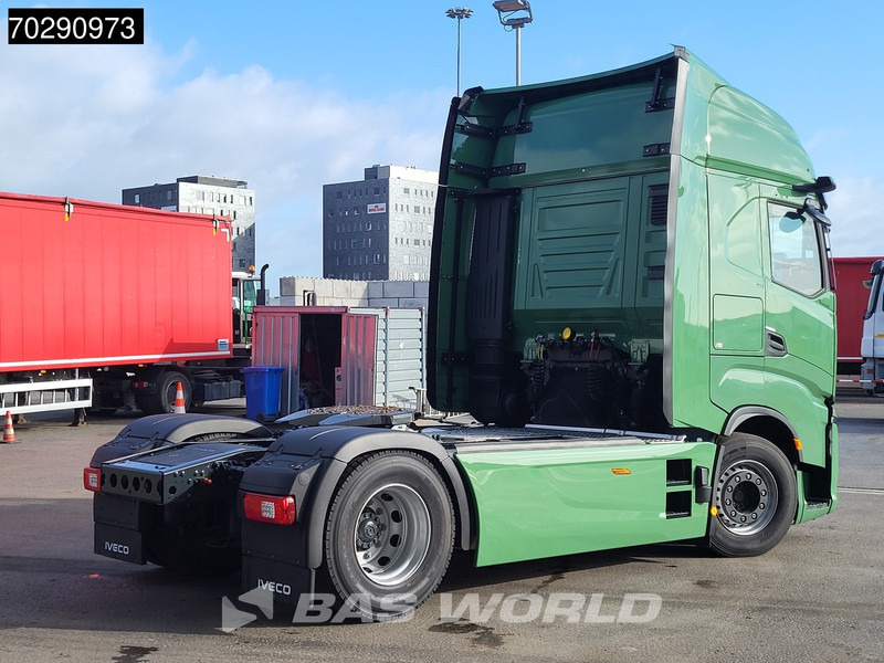 Iveco S-Way 500 S-Way 4X2 NEW! Retarder 2xTanks ACC Standklima LED Euro 6 - Тягач: фото 5 Iveco S-Way 500 S-Way 4X2 NEW! Retarder 2xTanks ACC Standklima LED Euro 6 - Тягач: фото 5