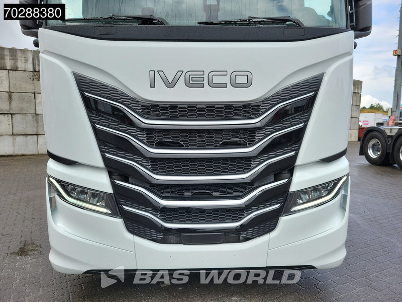 Новый Тягач Iveco S-way 580 4X2 NEW! 2x Tanks Navi ACC Standklima: фото 8