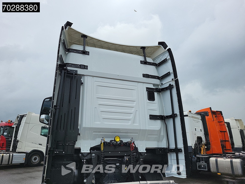 Новый Тягач Iveco S-way 580 4X2 NEW! 2x Tanks Navi ACC Standklima: фото 10
