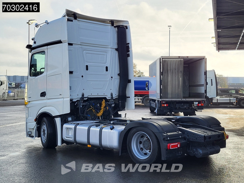 Mercedes-Benz Actros 1845 4X2 GigaSpace Mega Retarder 2x Tanks Standklima Xenon Euro 6 - Тягач: фото 2 Mercedes-Benz Actros 1845 4X2 GigaSpace Mega Retarder 2x Tanks Standklima Xenon Euro 6 - Тягач: фото 2