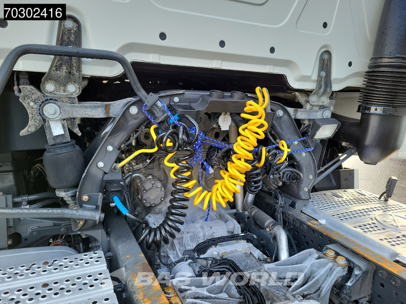 Тягач Mercedes-Benz Actros 1845 4X2 GigaSpace Mega Retarder 2x Tanks Standklima Xenon Euro 6: фото 8