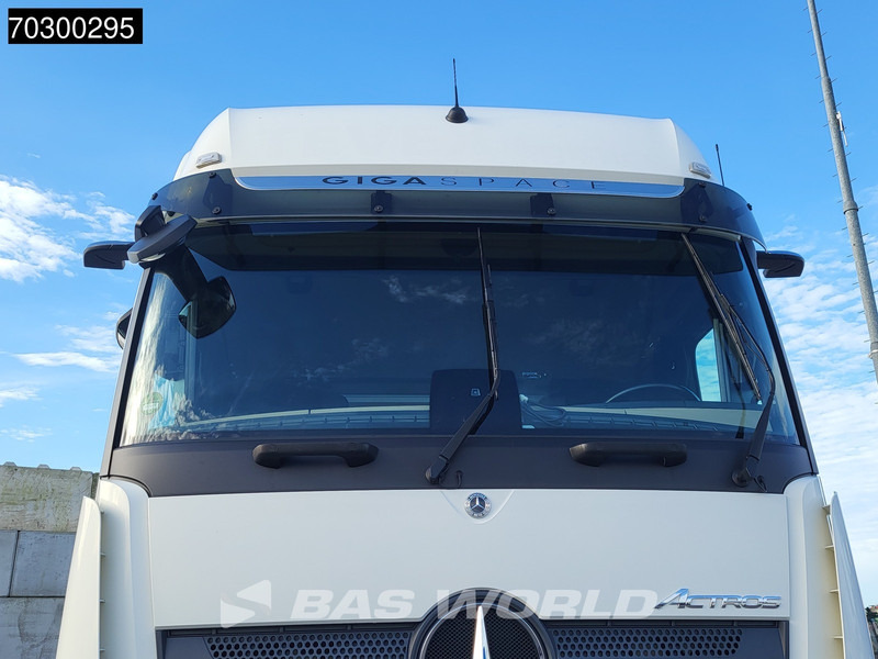 Тягач Mercedes-Benz Actros 1845 4X2 GigaSpace Retarder MirrorCam Navi Euro 6: фото 7 Тягач Mercedes-Benz Actros 1845 4X2 GigaSpace Retarder MirrorCam Navi Euro 6: фото 7