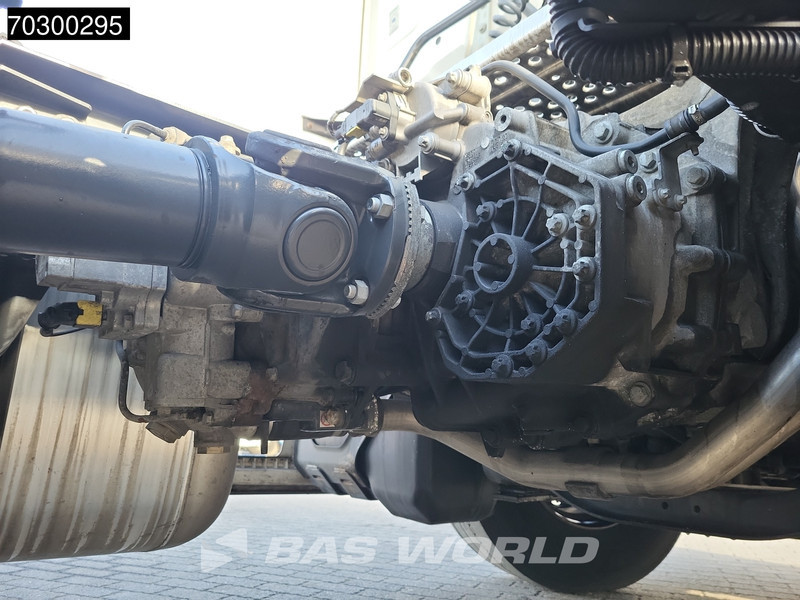 Тягач Mercedes-Benz Actros 1845 4X2 GigaSpace Retarder MirrorCam Navi Euro 6: фото 18 Тягач Mercedes-Benz Actros 1845 4X2 GigaSpace Retarder MirrorCam Navi Euro 6: фото 18