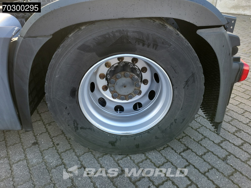 Тягач Mercedes-Benz Actros 1845 4X2 GigaSpace Retarder MirrorCam Navi Euro 6: фото 20 Тягач Mercedes-Benz Actros 1845 4X2 GigaSpace Retarder MirrorCam Navi Euro 6: фото 20