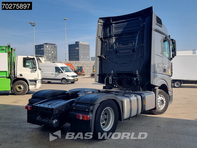 Тягач Mercedes-Benz Actros 1851 4X2 BigSpace 2x Tanks: фото 10 Тягач Mercedes-Benz Actros 1851 4X2 BigSpace 2x Tanks: фото 10