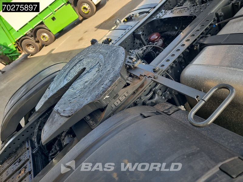 Тягач Mercedes-Benz Actros 1851 4X2 BigSpace 2x Tanks: фото 7 Тягач Mercedes-Benz Actros 1851 4X2 BigSpace 2x Tanks: фото 7