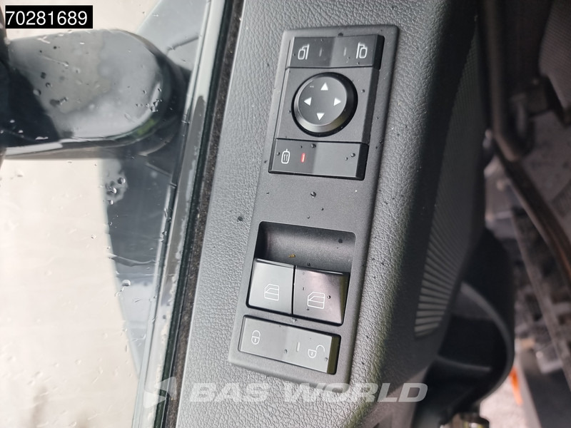 Тягач Mercedes-Benz Actros 1851 Actros 4X2 BigSpace 2x Tanks: фото 20