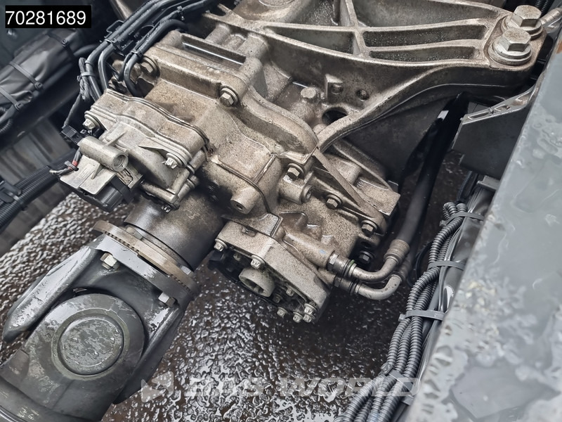Тягач Mercedes-Benz Actros 1851 Actros 4X2 BigSpace 2x Tanks: фото 14
