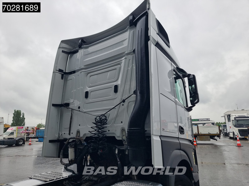 Тягач Mercedes-Benz Actros 1851 Actros 4X2 BigSpace 2x Tanks: фото 11