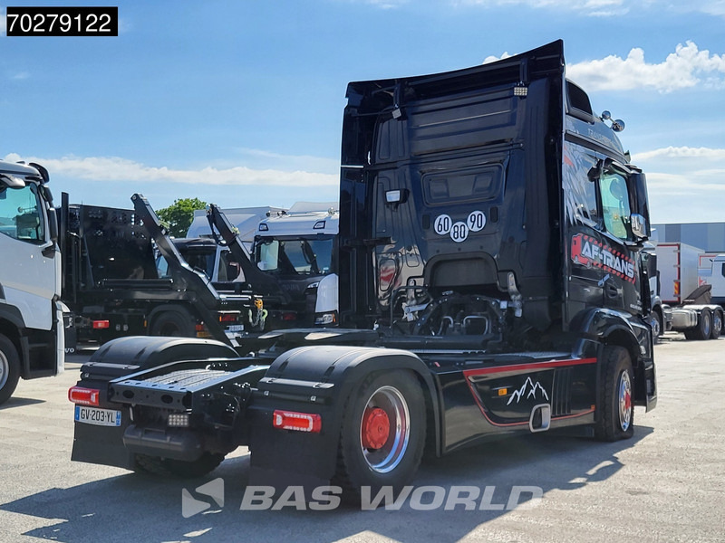 Mercedes-Benz Actros 1853 4X4 Hydrodrive Retarder LED Euro 6 - Тягач: фото 5 Mercedes-Benz Actros 1853 4X4 Hydrodrive Retarder LED Euro 6 - Тягач: фото 5