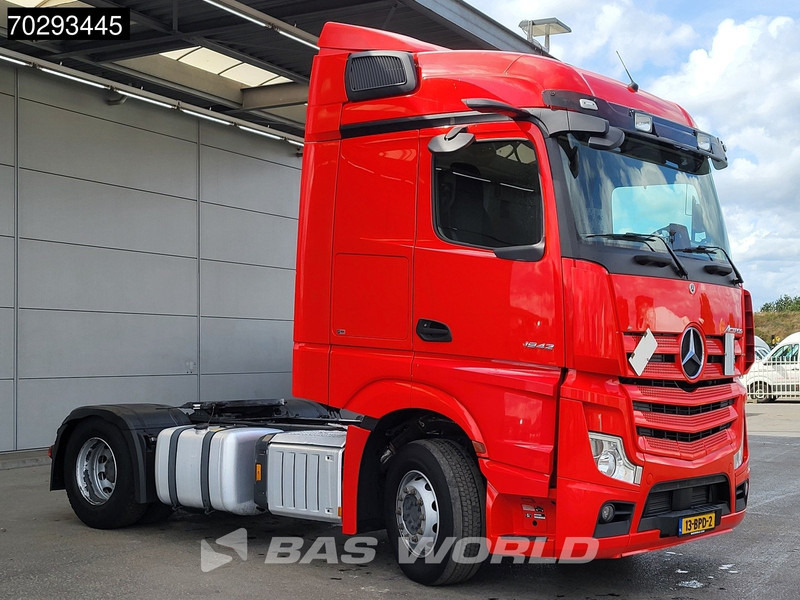 Mercedes-Benz Actros 1942 4X2 NL-Truck StreamSpace MP5 2x Tanks PPC Euro 6 - Тягач: фото 3 Mercedes-Benz Actros 1942 4X2 NL-Truck StreamSpace MP5 2x Tanks PPC Euro 6 - Тягач: фото 3