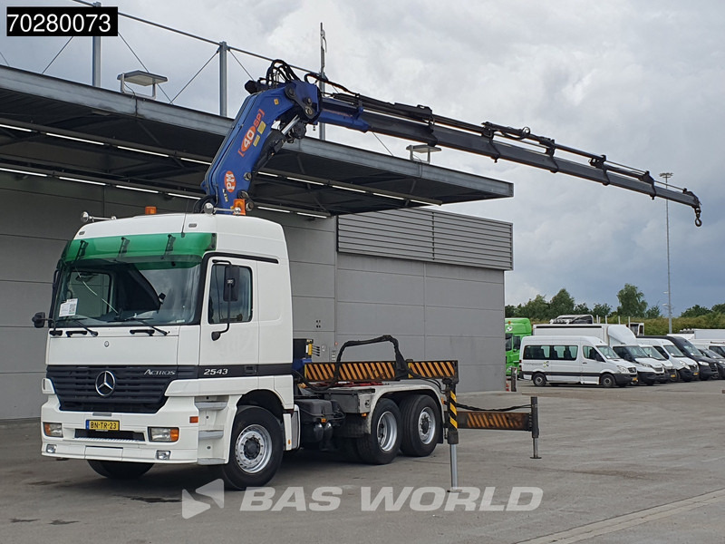 Mercedes-Benz Actros 2543 Actros 6X2 NL-Truck Liftachse 3-Pedals Kran PM 40 SP 2010 Euro 3 - Тягач: фото 1 Mercedes-Benz Actros 2543 Actros 6X2 NL-Truck Liftachse 3-Pedals Kran PM 40 SP 2010 Euro 3 - Тягач: фото 1