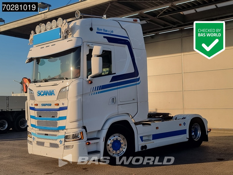 Scania S520 890 4X2 Full-Air Retarder 2x Tanks Leather Alcoa's - Тягач: фото 1 Scania S520 890 4X2 Full-Air Retarder 2x Tanks Leather Alcoa's - Тягач: фото 1