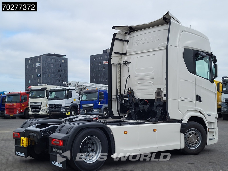 Scania S560 4X2 NEW! Retarder Full-Air 2xTanks Leder Standklima Navi ACC LED - Тягач: фото 5 Scania S560 4X2 NEW! Retarder Full-Air 2xTanks Leder Standklima Navi ACC LED - Тягач: фото 5