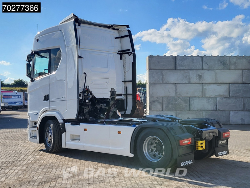 Scania S560 4X2 NEW! Retarder Full-Air 2xTanks Leder Standklima Navi ACC LED - Тягач: фото 2 Scania S560 4X2 NEW! Retarder Full-Air 2xTanks Leder Standklima Navi ACC LED - Тягач: фото 2