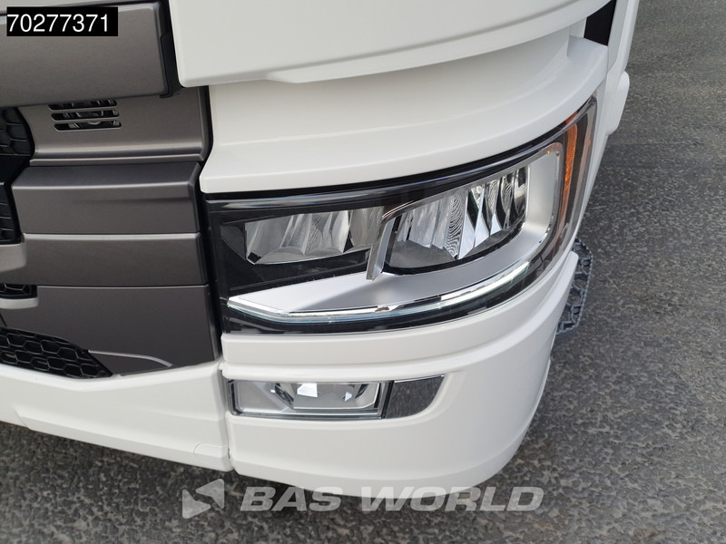 Новый Тягач Scania S560 4X2 NEW! Retarder Full-Air 2xTanks Standklima Navi ACC LED Euro 6: фото 10