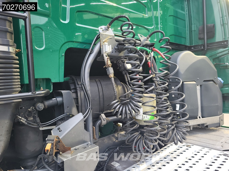 Volvo FH 460 6X2 XL 2x Tanks Liftachse - Тягач: фото 5 Volvo FH 460 6X2 XL 2x Tanks Liftachse - Тягач: фото 5