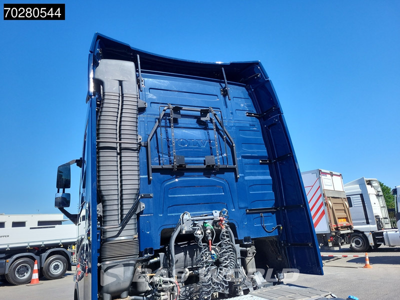 Volvo FH 460 FH 4X2 Low Mileage! VEB+ 2x Tanks - Тягач: фото 3 Volvo FH 460 FH 4X2 Low Mileage! VEB+ 2x Tanks - Тягач: фото 3